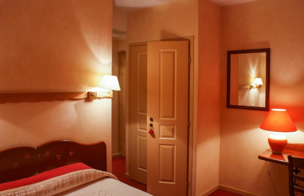Logis Auberge Saint Simond Aix-les-Bains Pokój zdjęcie